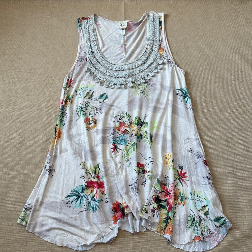 Weston Wear Mixed Media Floral Scoop Neck Tank Top Blouse